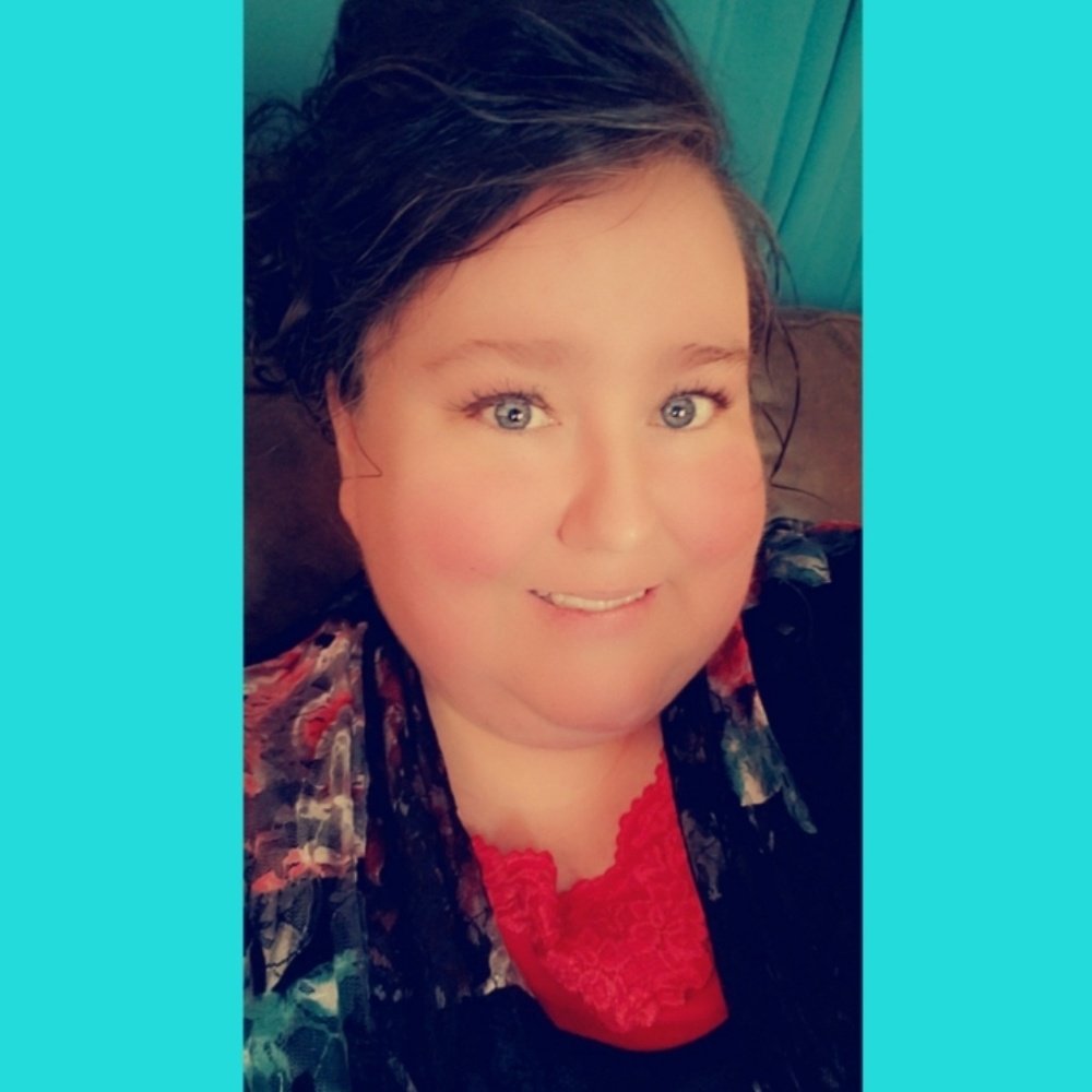 Meet your Posher, Traci